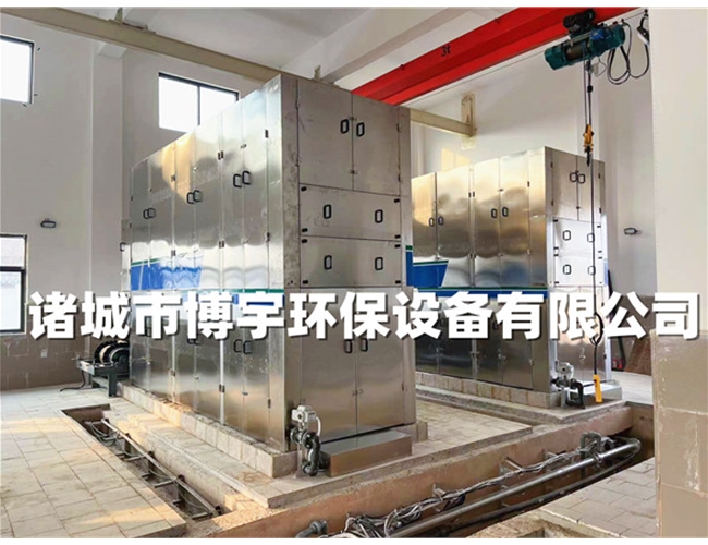 河南某水廠定製的（de）2套一體（tǐ）式汙泥深度脫水機投入使用