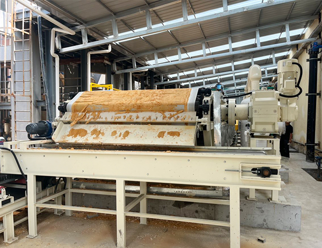 橡膠帶式真（zhēn）空過濾機