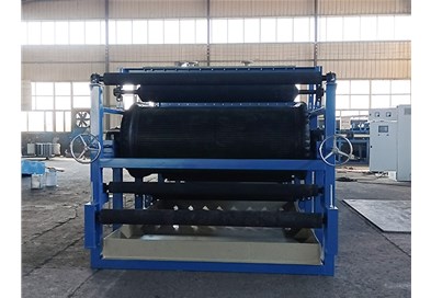 橡膠帶式真空過濾機工（gōng）作原理深度解析