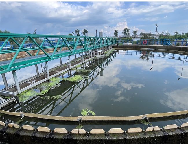 全橋式周邊（biān）傳動吸泥機|周邊傳動虹吸泥機