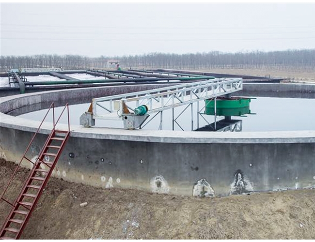 半橋（qiáo）式周邊傳動刮泥（ní）機