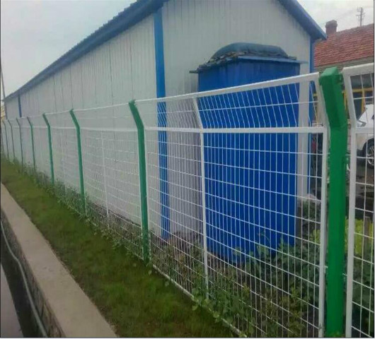 十堰彩色（sè）圈地（dì）圍欄