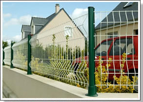 武漢護欄廠家（jiā）談護欄（lán）使用哪種（zhǒng）材質較好（hǎo）