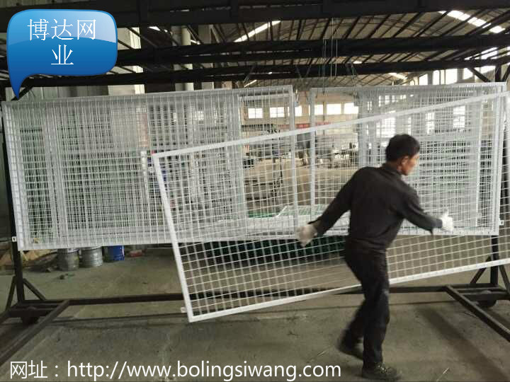 <b>使用武漢道路護欄（lán）的優缺點</b>