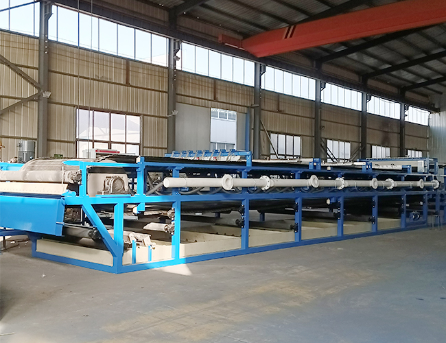 橡膠(jiāo)帶式真空過濾機 橡膠帶式真(zhēn)空過濾機