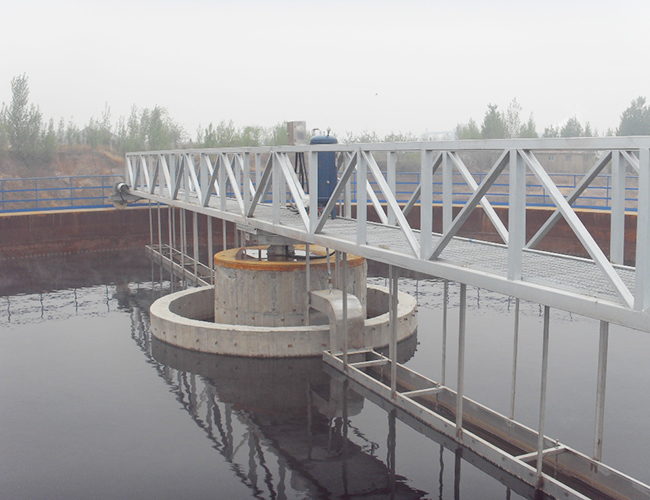 周邊傳動虹吸（xī）泥機