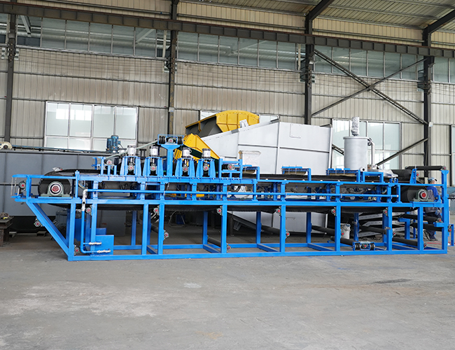 橡膠帶式真空過濾機 橡膠帶式真(zhēn)空過濾機