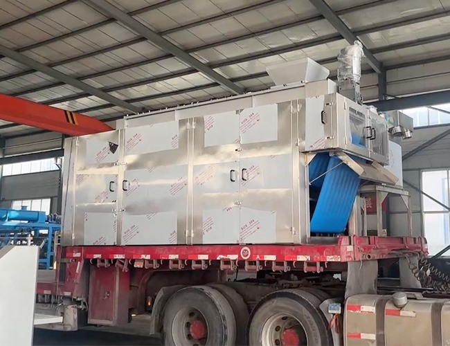 1台高（gāo）壓帶式壓濾機發貨（huò）