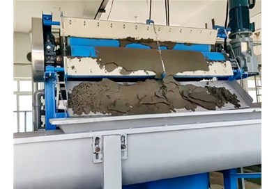 博（bó）宇環保帶式汙泥脫水機，保障汙泥（ní）處理效率！